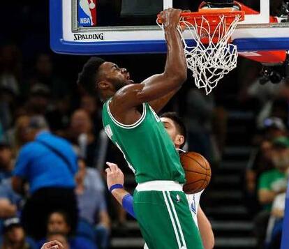 沃特福德2-1逆转莱斯特城，波洛克、奥斯曼-马马破门