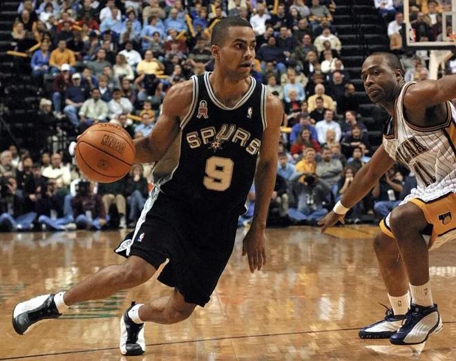 亚洲羽球混合团体赛｜ 3比1战胜卫冕冠军中国 印尼历史首次夺冠