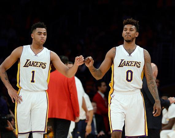 《崩铁》动画短片“永劫轮舞”公布 黄泉黑天鹅双人舞