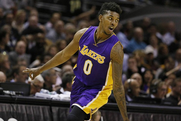 ESPN：东契奇因左腹股沟不适 缺席明日战开拓者
