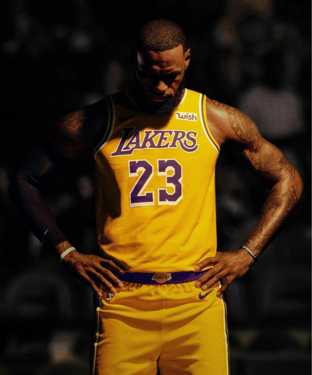 英超｜15轮不败遭“锤断” 枪手失追赶榜首良机