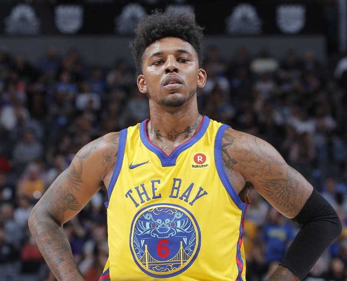 阿韦洛亚：我知道这是哪，有人拿3个欧冠还被说